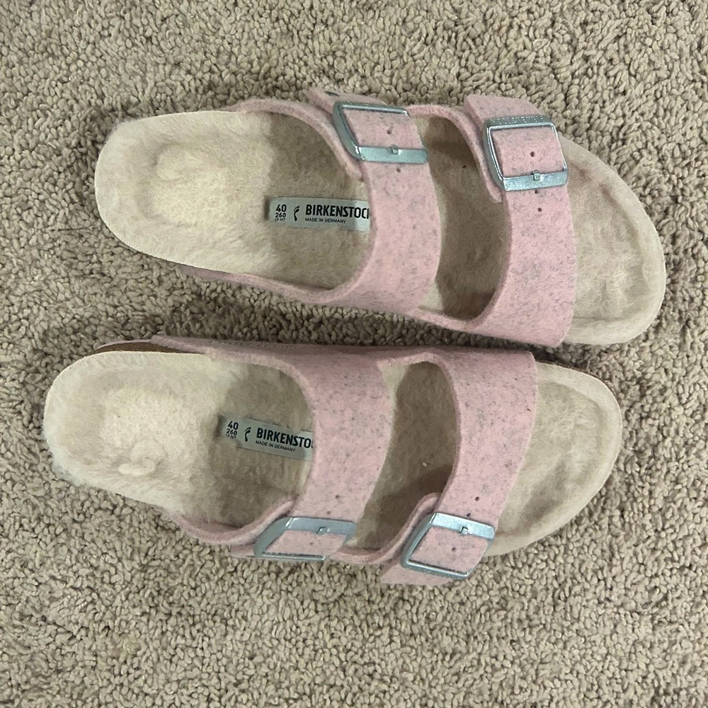 NWOT Birkenstock shoes